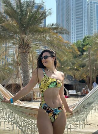 Совместный купальник-монокини со змеиным принтом